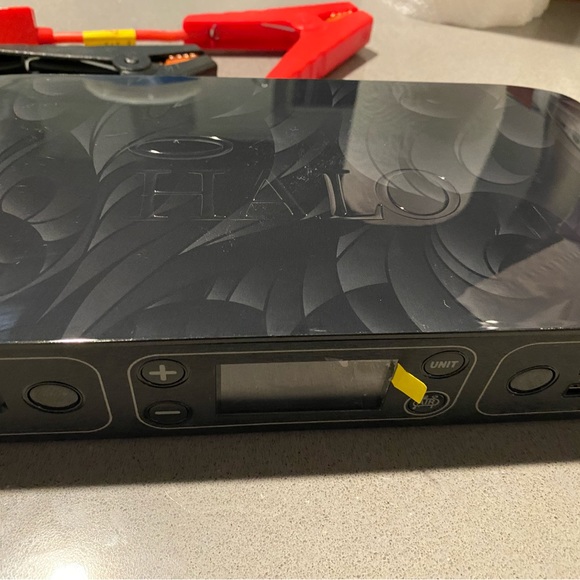 HALO Mophie Bolt Air+ with AC Inverter, Portable Jump Starter, Air Compressor,l - Picture 2 of 16